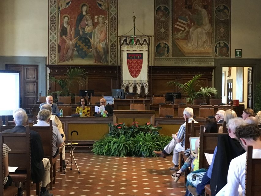 Inaugurazione del convegno internazionale di storia postale, nella sala consiliare del Comune di Prato.