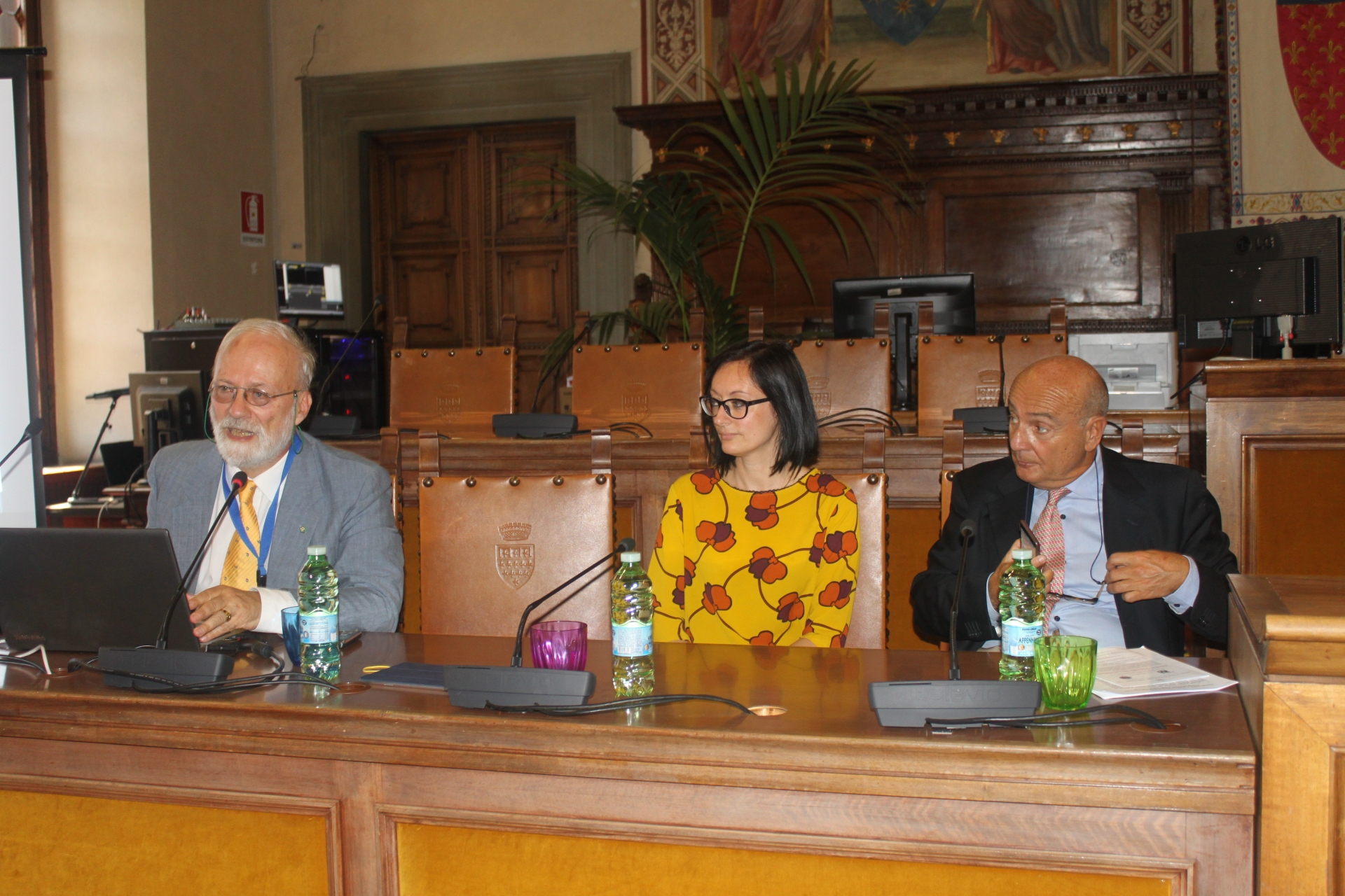 Apertura del convegno: (da sinistra) Bruno Crevato-Selvaggi, Elisa Brunoni, Andrea Giuntini